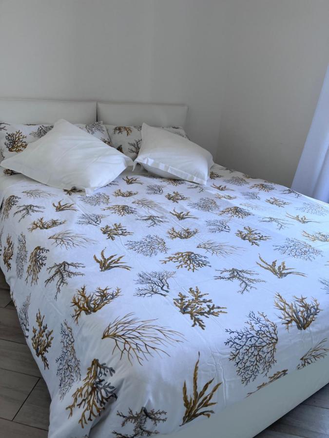 I Narcisi Fronte Lago Maggiore Germignaga Eksteriør billede